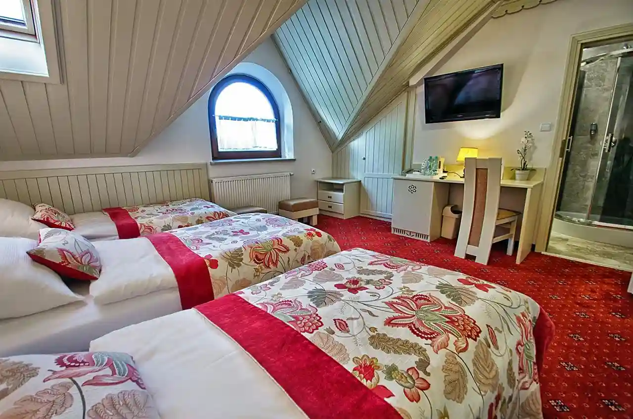 Hotel Toporów Style - atmospheric interior 5
